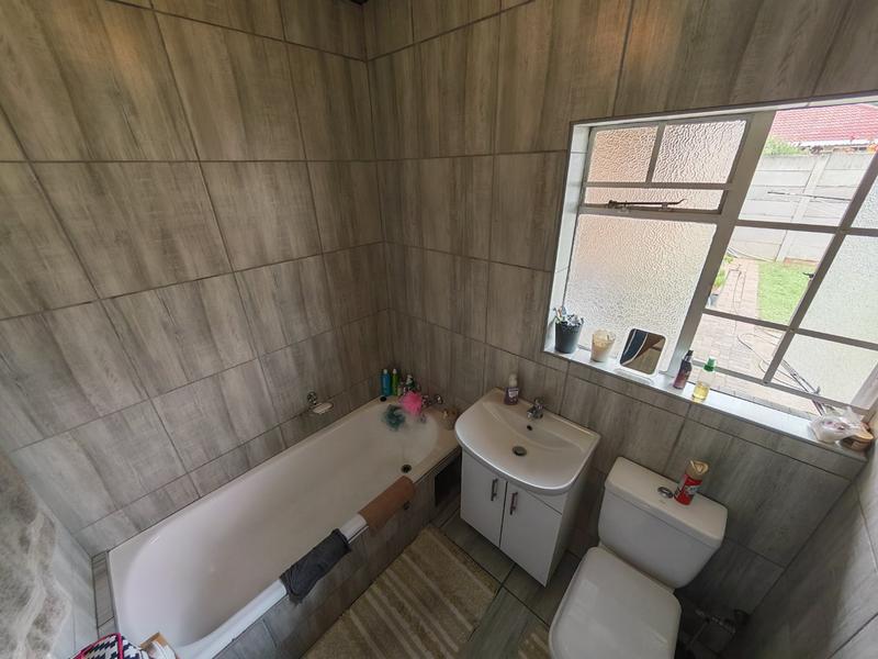 4 Bedroom Property for Sale in Vaalpark Free State